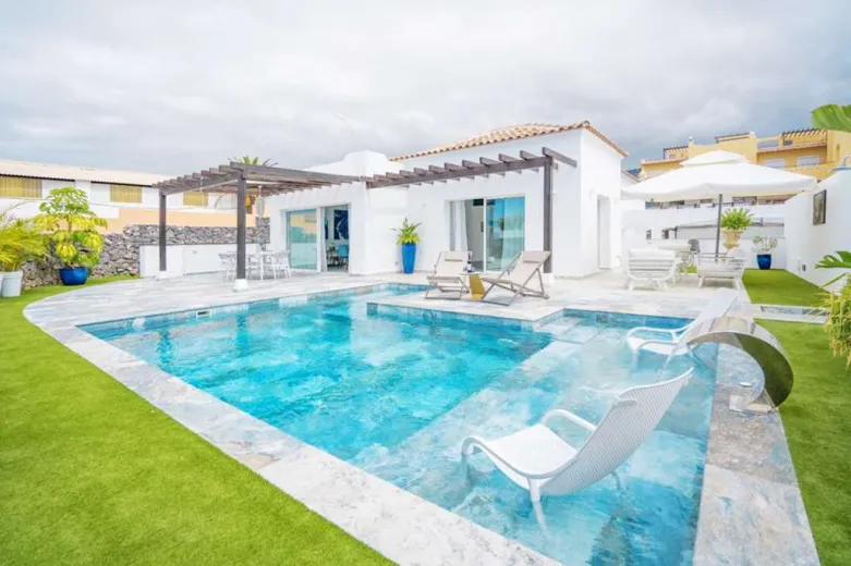 House for sale in Adeje