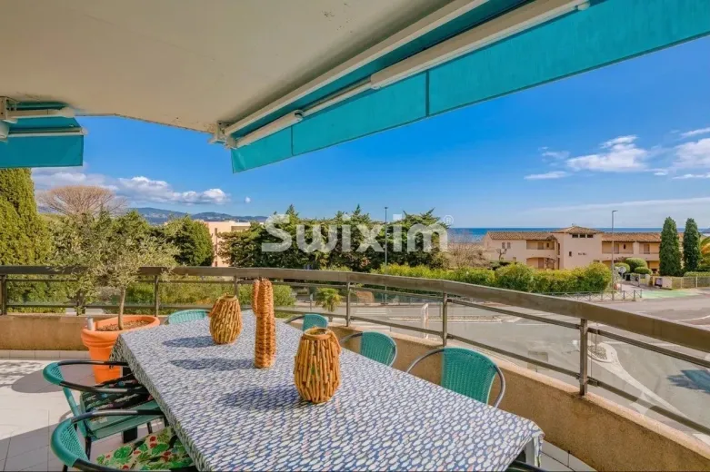 Appartement à vendre à Cavalaire-Sur-Mer (2)