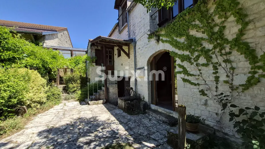 Maison à vendre à Noyers (2)