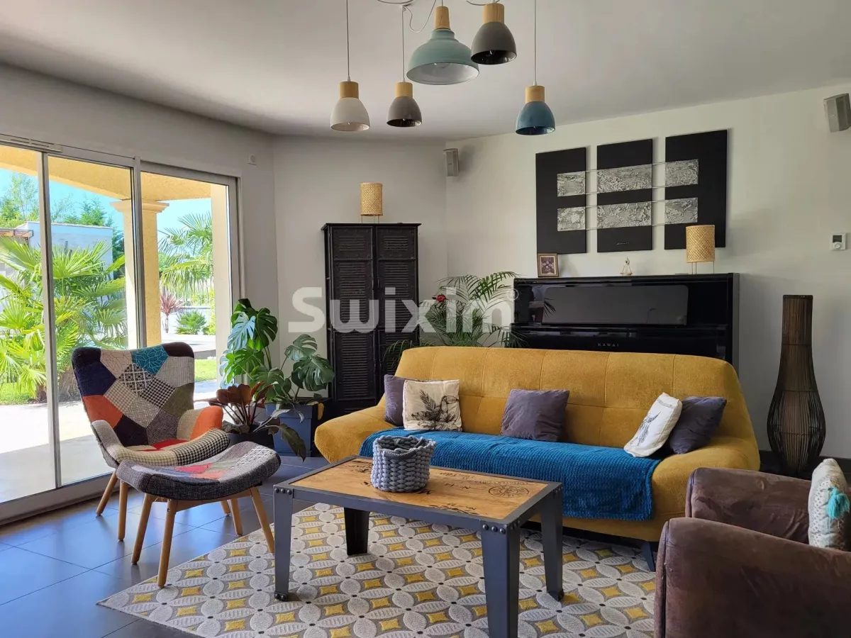 Haus zu verkaufen in Charnay-Les-Macon - Sehr schöne Villa von 160 m² mit Pool in Charnay-lès-Mâcon - Smart Propylaia (6)