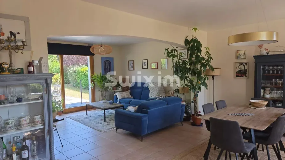 Maison à vendre à Aubigny-Sur-Nere (4)