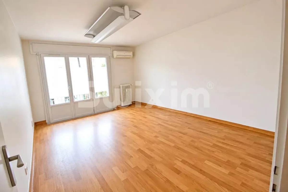 Apartment for sale in Chambery - Apartment 5 rooms Chambéry city center - Smart Propylaia (18)