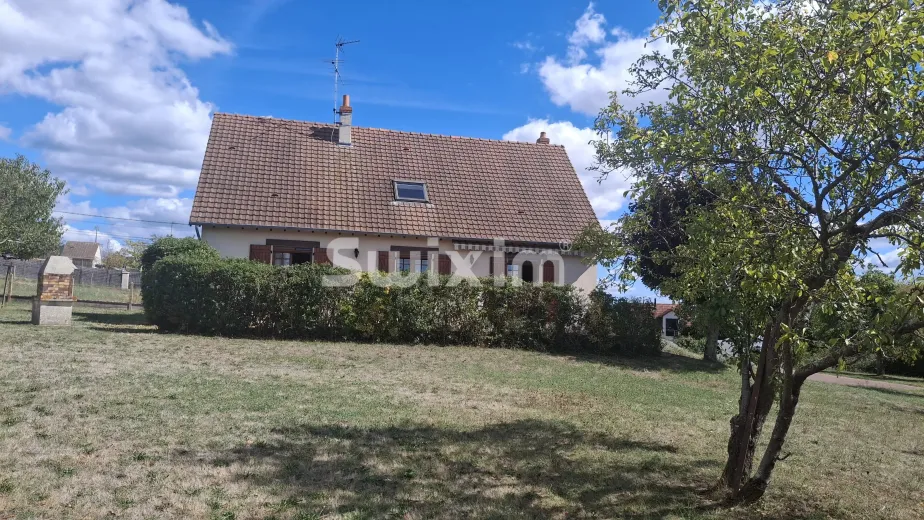 House for sale in Cande-Sur-Beuvron (2)