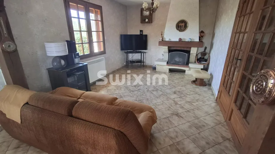 House for sale in Cande-Sur-Beuvron (5)