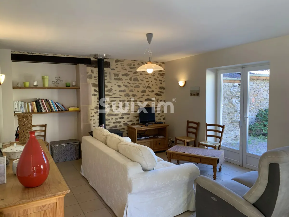 Haus zu verkaufen in Marmagne - Hotel zu verkaufen in Marmagne, 20 Zimmer, 612 m2 - Smart Propylaia (27)