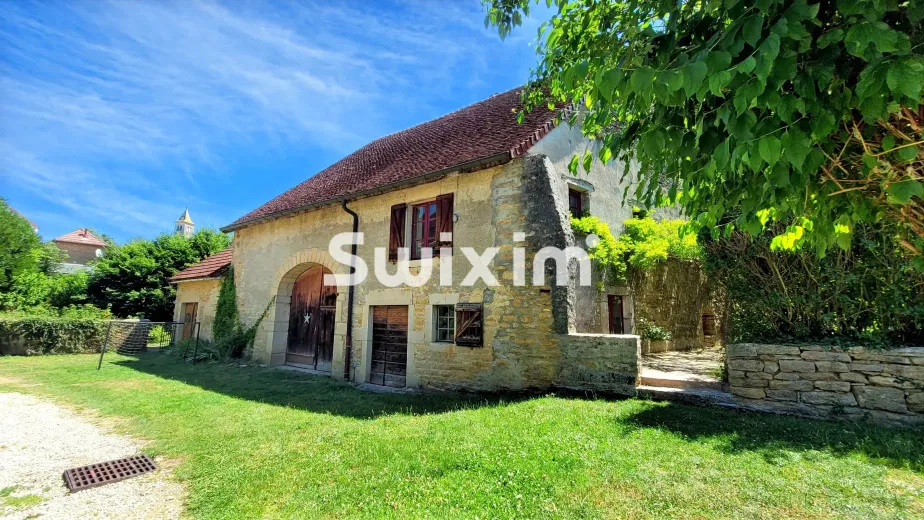 Maison à vendre à Lons-Le-Saunier (22)