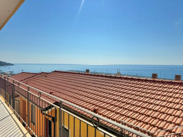 Appartement à vendre à Santo Stefano Al Mare (2)