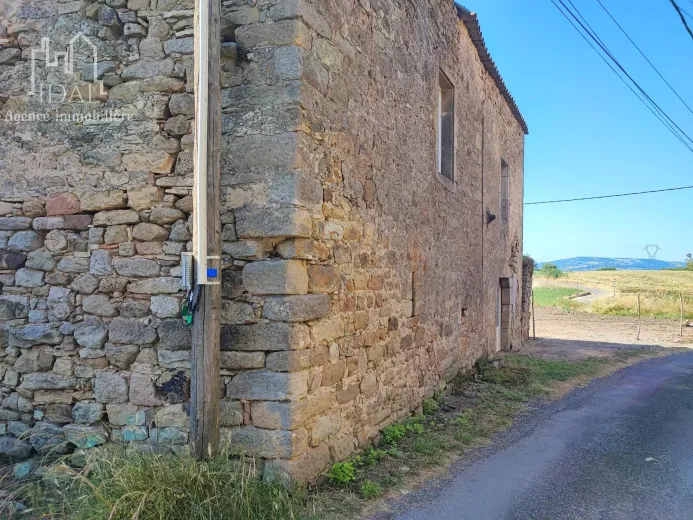 House for sale in Les Costes-Gozon (14)