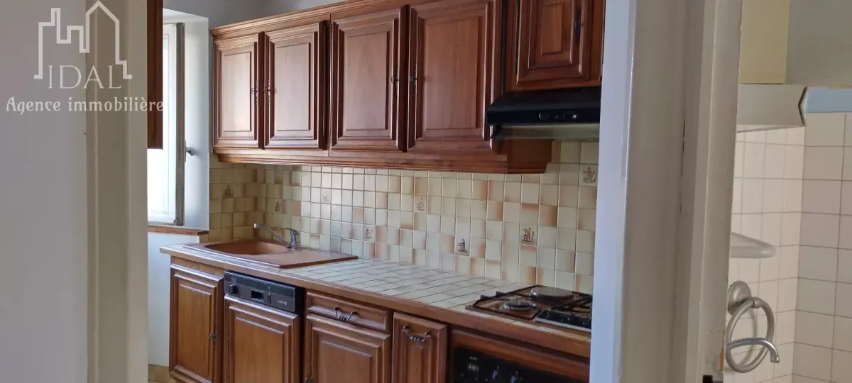 House for sale in Marvejols - Village house for sale in Marvejols, 110 m2 - Smart Propylaia (9)