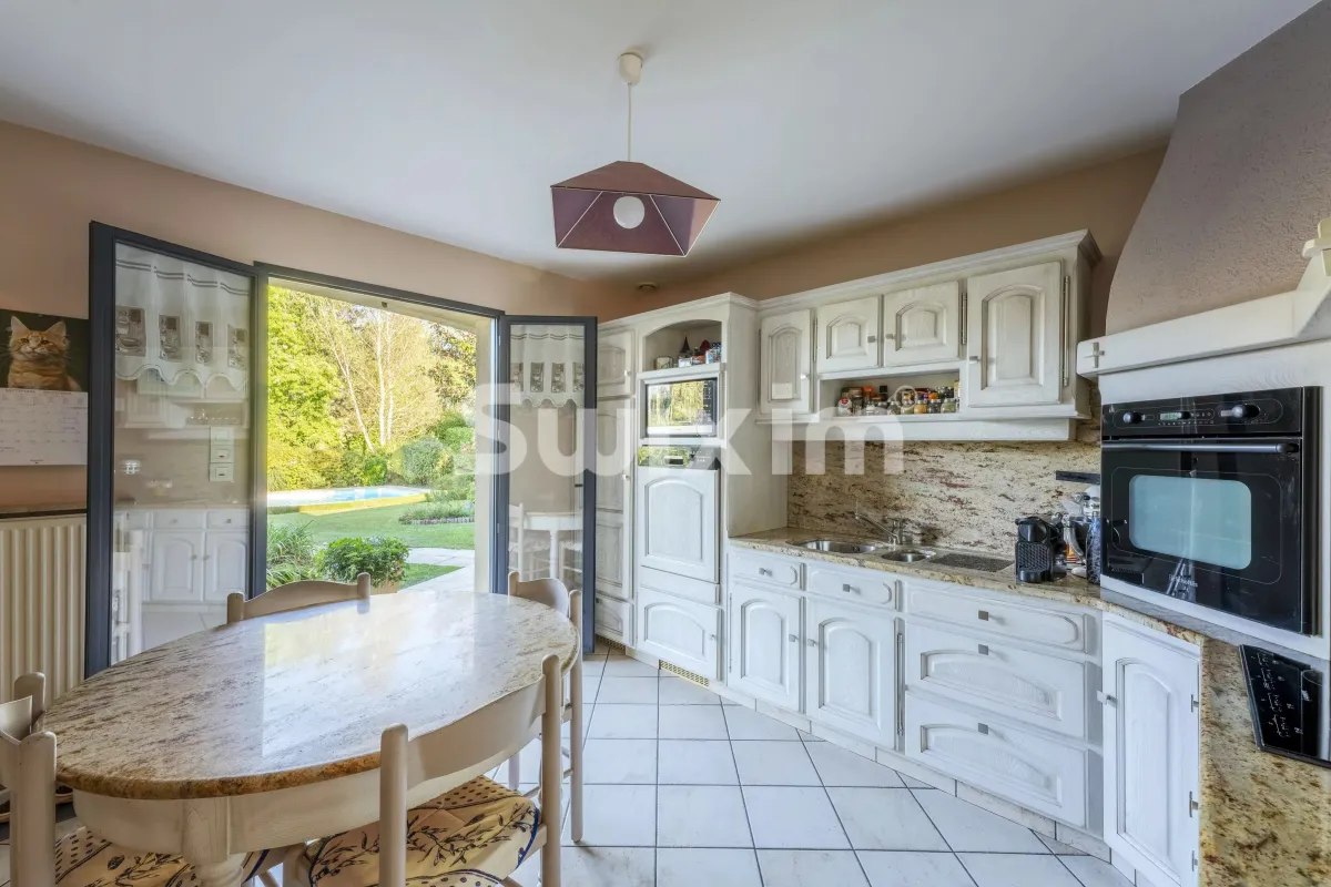 Haus zu verkaufen in Tassin-La-Demi-Lune - Einfamilienhaus zu verkaufen in Tassin-La-Demi-Lune, 9 Zimmer, 239 m2 - Smart Propylaia (9)