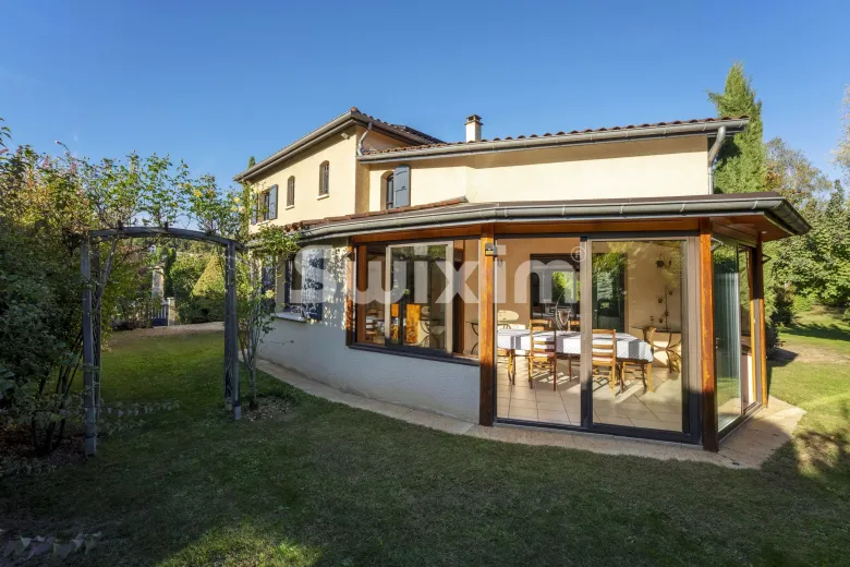 Haus zu verkaufen in Tassin-La-Demi-Lune (33)