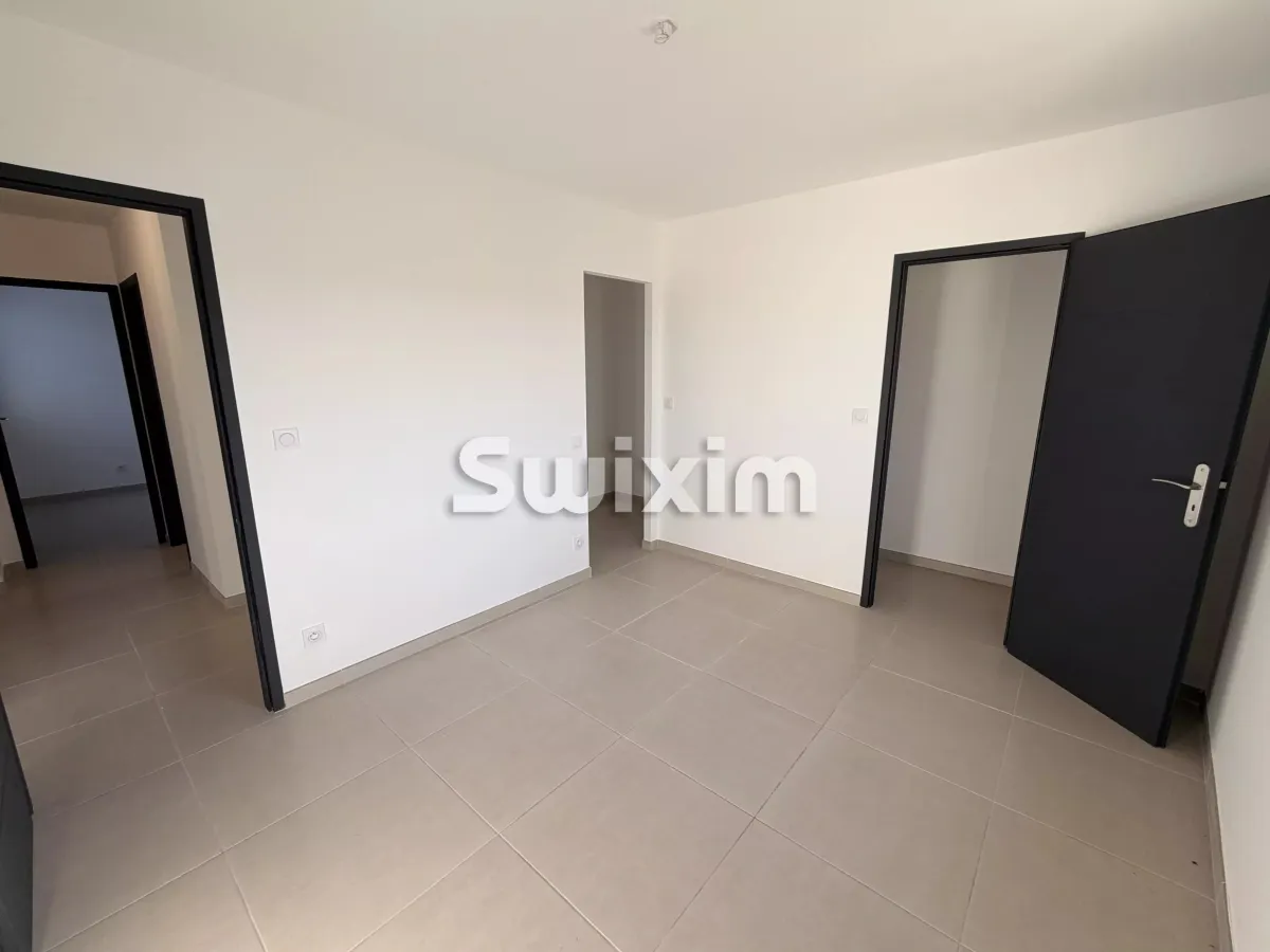 Maison à vendre à Camaret-Sur-Aigues - Camaret-sur-Aigues – Villa de type 4 avec jardin - Smart Propylaia (12)