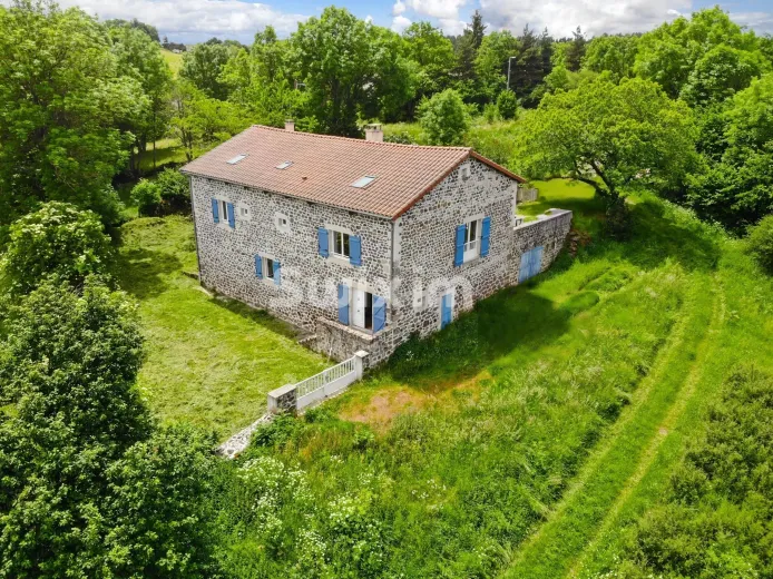 Maison à vendre à Coucouron (2)
