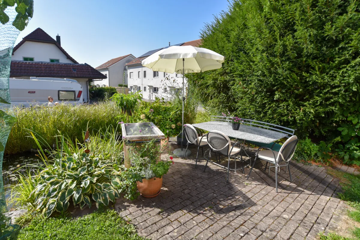 Haus zu verkaufen in Seengen - Freistehendes Einfamilienhaus mit gepflegtem Garten an optimaler Lage - Smart Propylaia (6)