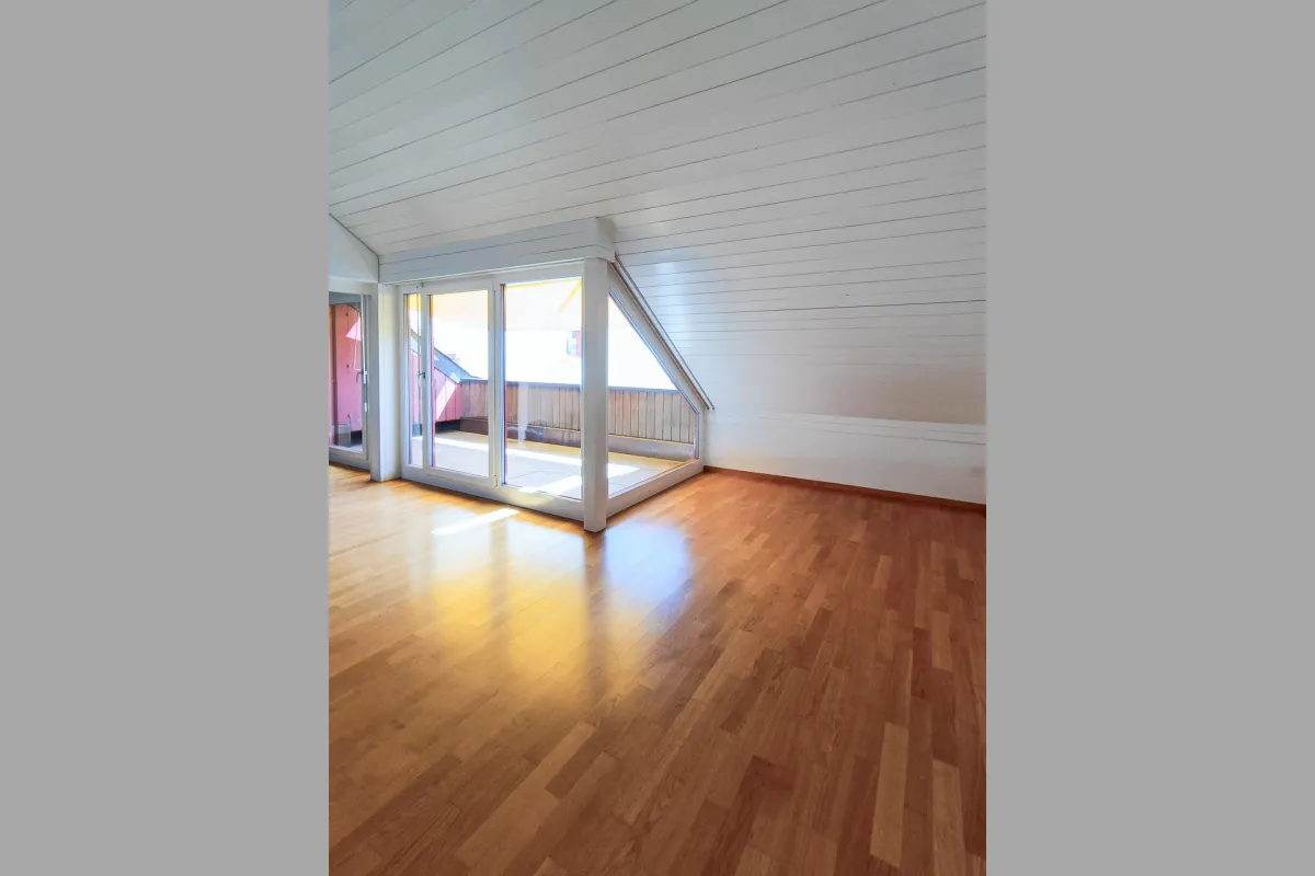 Wohnung zu verkaufen in Buchs AG - 6 vermietete Dachwohnung als Anlageobjekte an optimaler Lage in Buchs - Smart Propylaia (3)