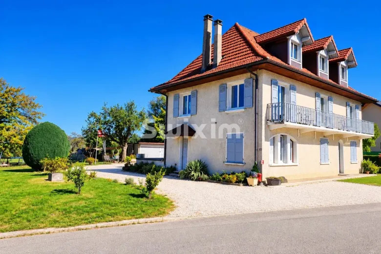 House for sale in Mesigny (2)