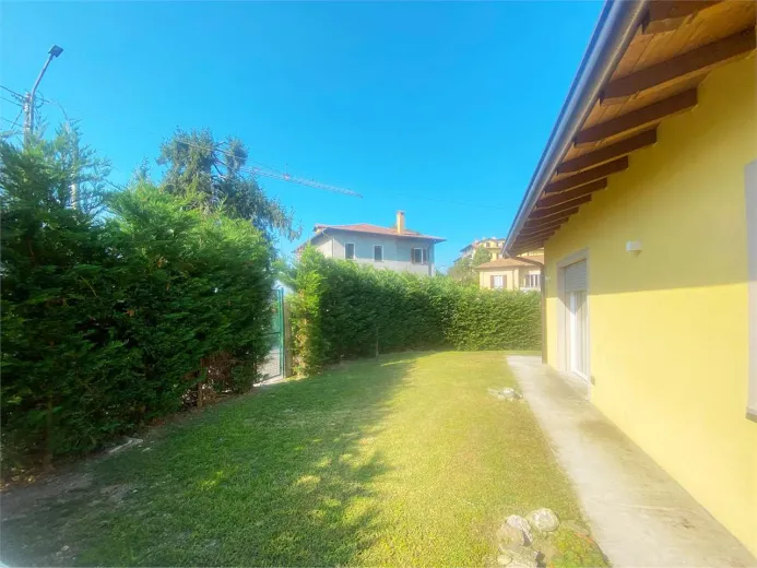 Casa in vendita a Luino (11)