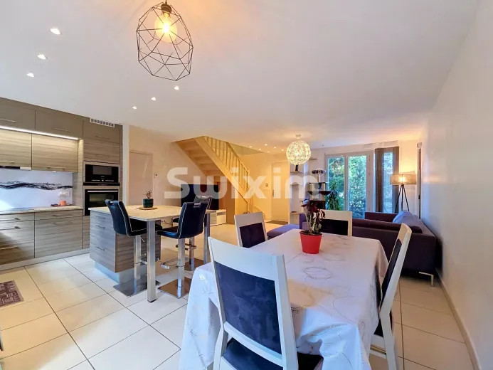 Casa in vendita a Divonne-Les-Bains
