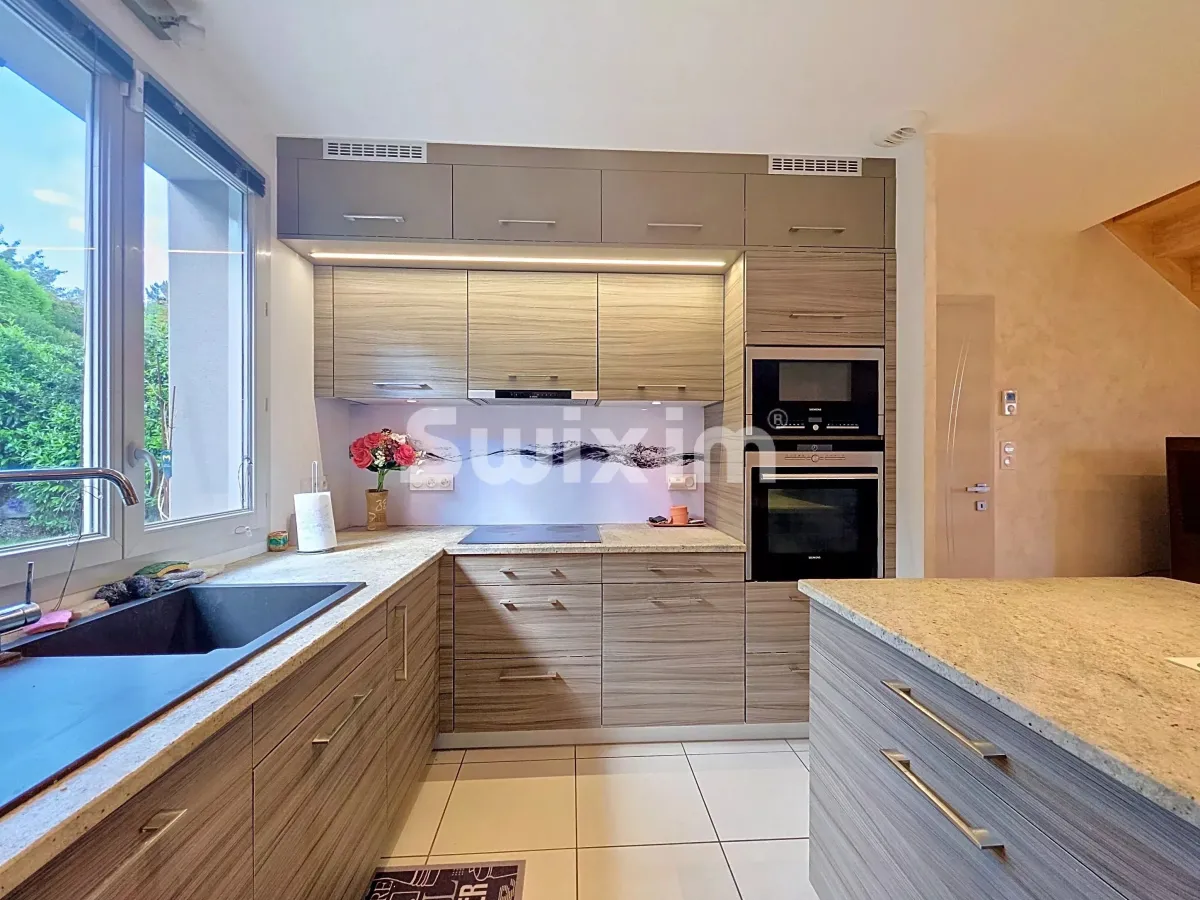 Casa in vendita a Divonne-Les-Bains - Casa unifamiliare in vendita a Divonne-Les-Bains, 5 locali, 128 m2 - Smart Propylaia (3)