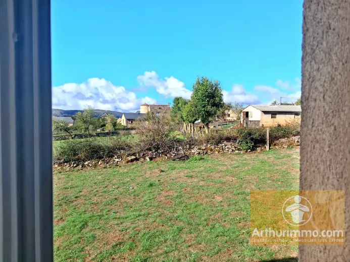 Maison à vendre à Saint-Saturnin-De-Lenne (19)