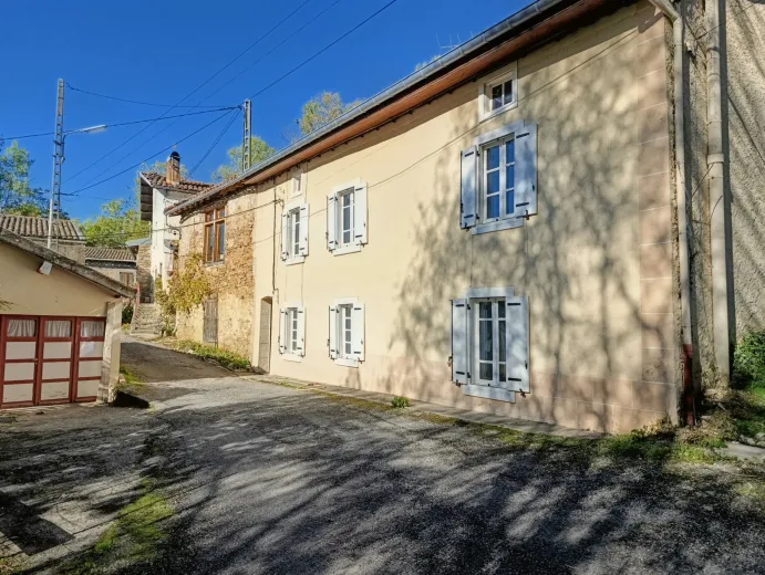 Multiple dwelling for sale in Montsegur (2)