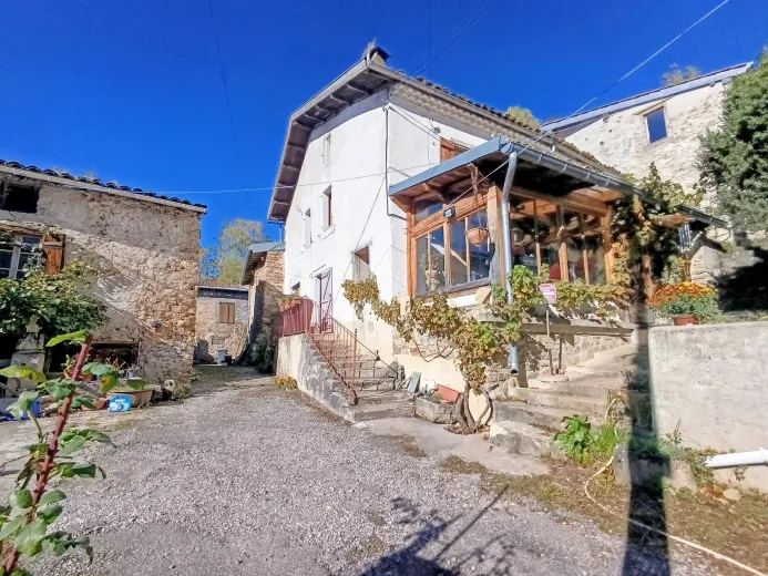 Multiple dwelling for sale in Montsegur (3)