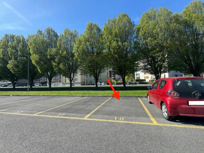 A louer Collombey Place de parc Suisse - partenariat avec Smart-Propylaia Portail Immobilier