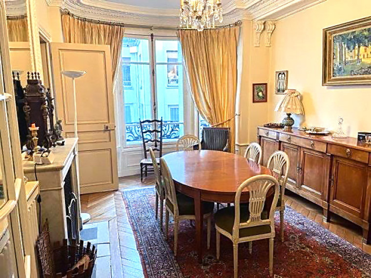 Wohnung zu verkaufen in Paris (6)