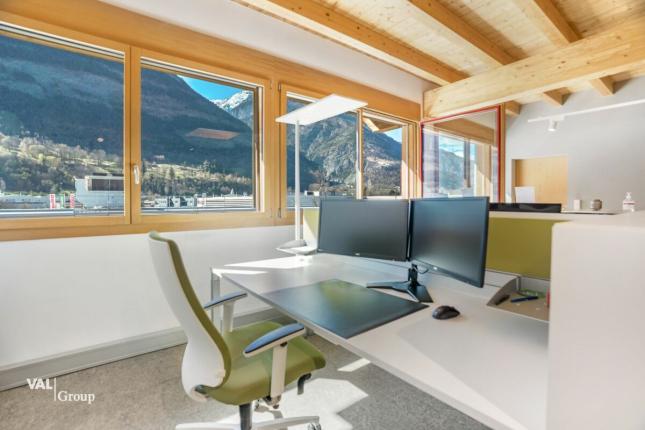 Commercial & industry for sale in Brig (7)