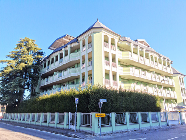 Mehrfamilienhaus zu verkaufen in Paullo