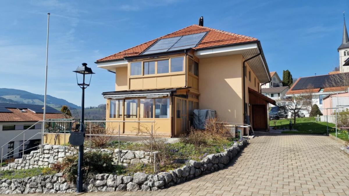 To rent   Switzerland - in partnership with the real estate portal Smart-Propylaia