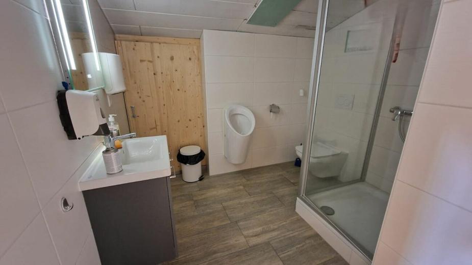 Handel/Industrie zu vermieten in Matran - Ladenfläche zu vermieten in Matran, 5.5 Zimmer - Smart Propylaia (12)