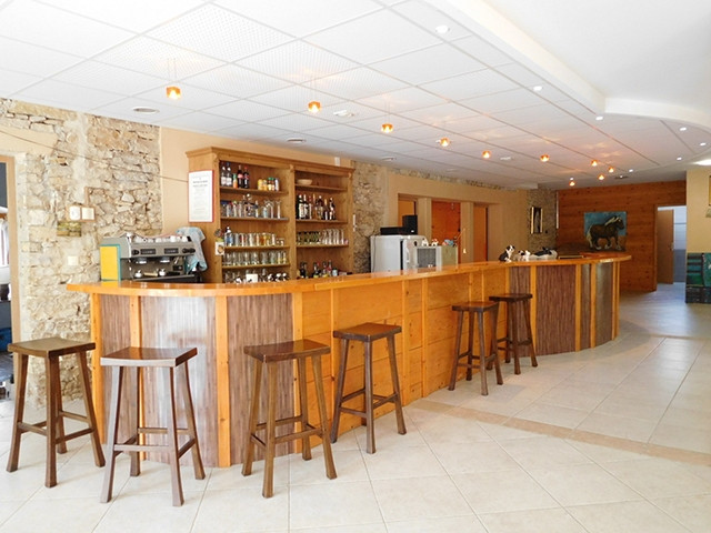 Haus zu verkaufen in Pont-De-Roide-Vermondans - Einfamilienhaus zu verkaufen in Pont-De-Roide-Vermondans, 12 Zimmer, 750 m2 - Smart Propylaia (3)