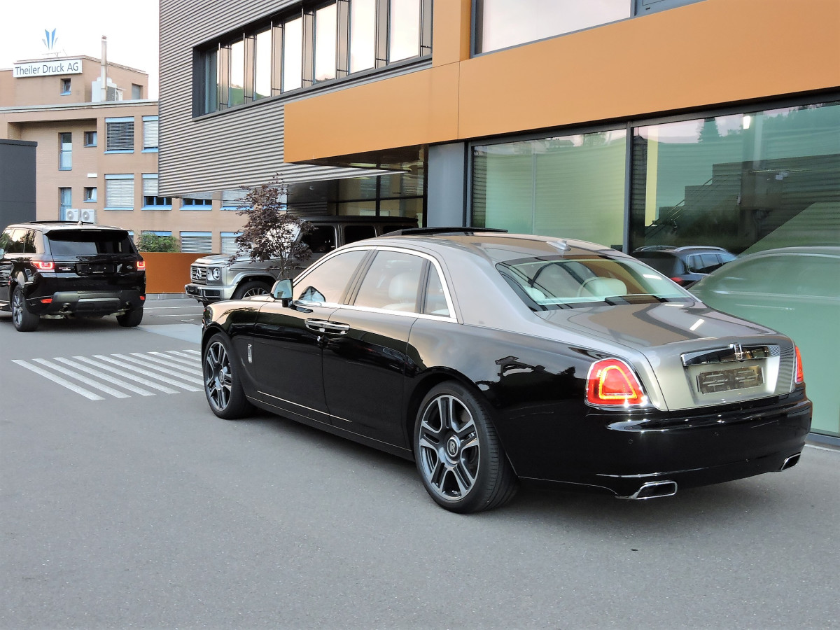 Rolls Royce Ghost 6.6 V12 zu verkaufen - Smart Propylaia (4)