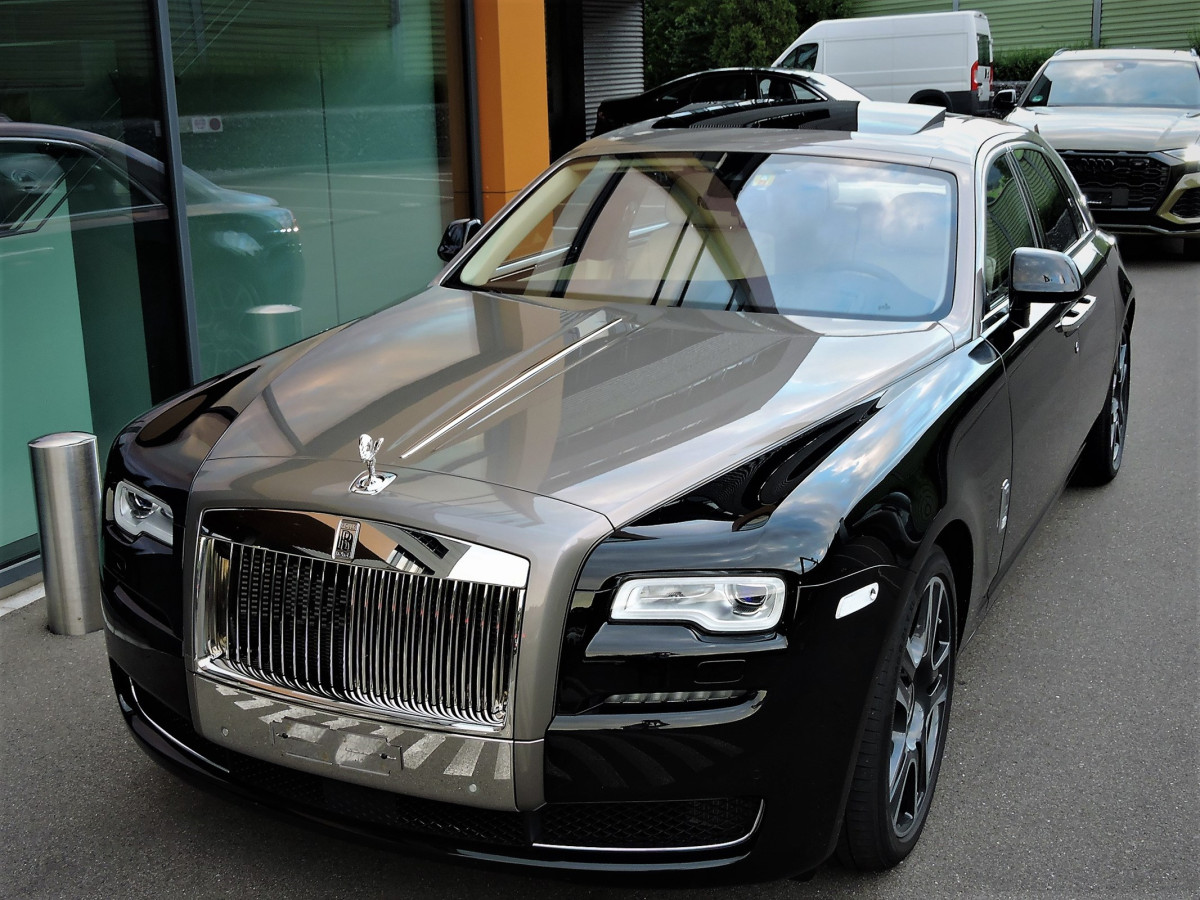 Rolls Royce Ghost 6.6 V12 zu verkaufen - Smart Propylaia (14)