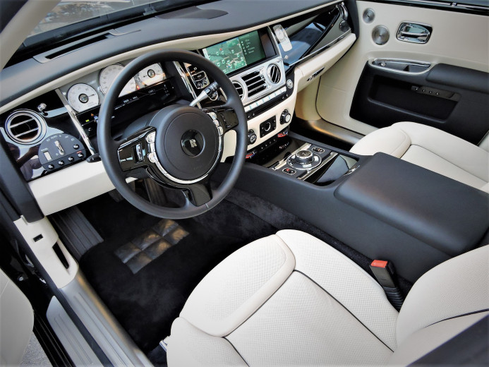 Rolls Royce Ghost 6.6 V12 for sale - ROLLS-ROYCE Ghost 6.6 V12 (Limousine) - Smart Propylaia (15)