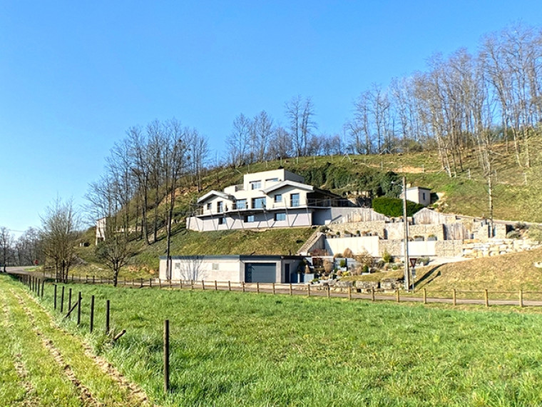 Casa in vendita a Chassey-lès-Montbozon