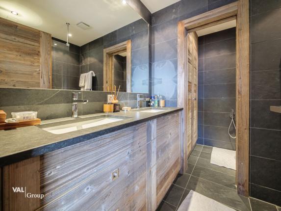 Appartement à vendre à Corin-de-la-Crête (8)