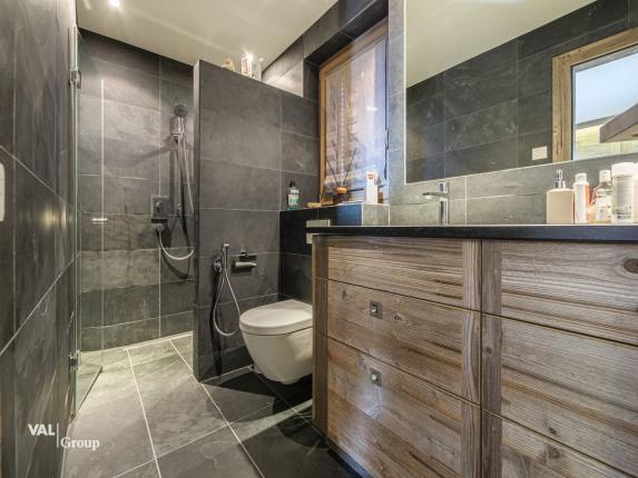 Appartement à vendre à Corin-de-la-Crête (10)