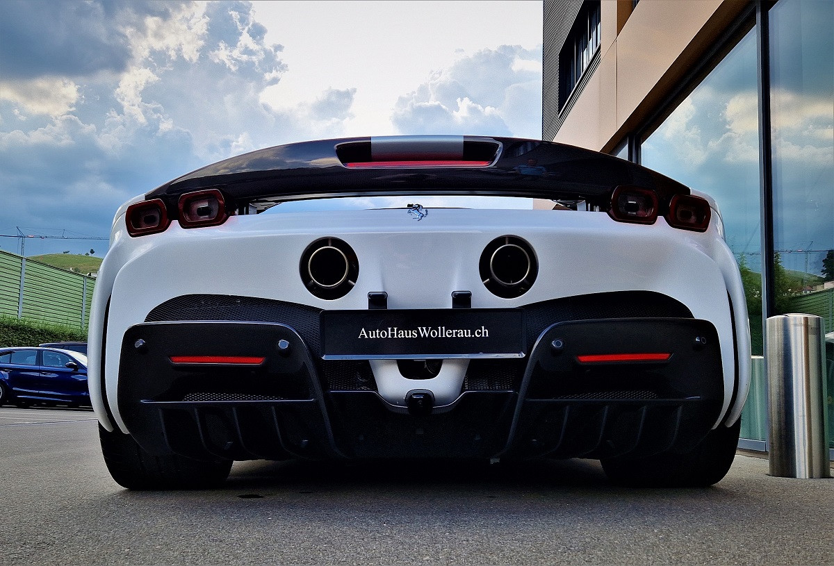 Ferrari SF90 Stradale zu verkaufen - Smart Propylaia (8)