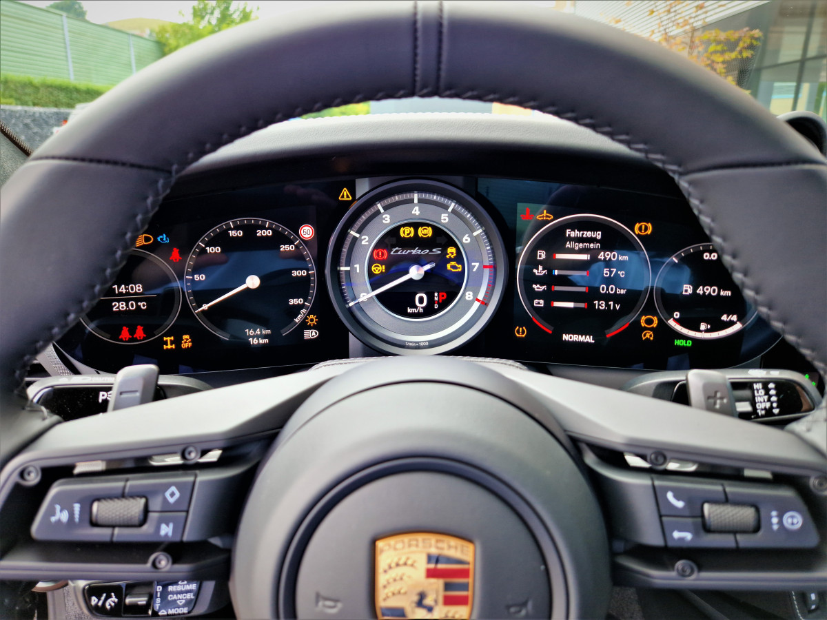 Porsche 911 Turbo S zu verkaufen - Smart Propylaia (14)