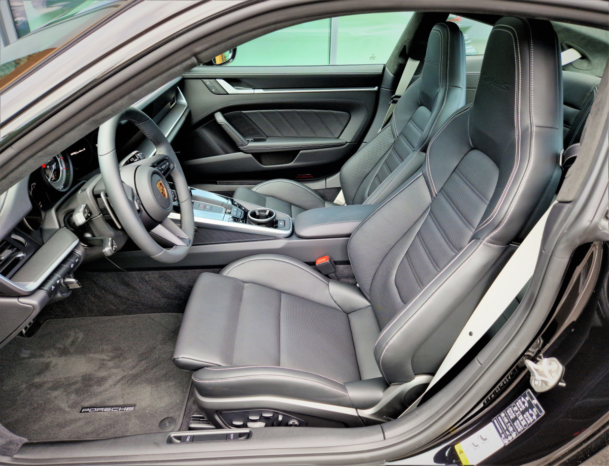Porsche 911 Turbo S zu verkaufen - PORSCHE 911 Turbo S (Coupé) - Smart Propylaia (15)