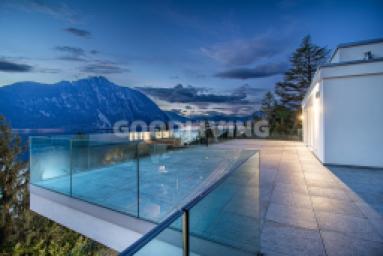 Atemberaubende 3.5-Zimmer-Attikawohnung mit 142m² Terrasse