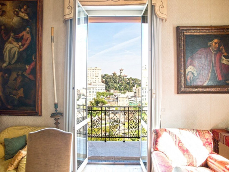 Appartamento in vendita a Genova (2)