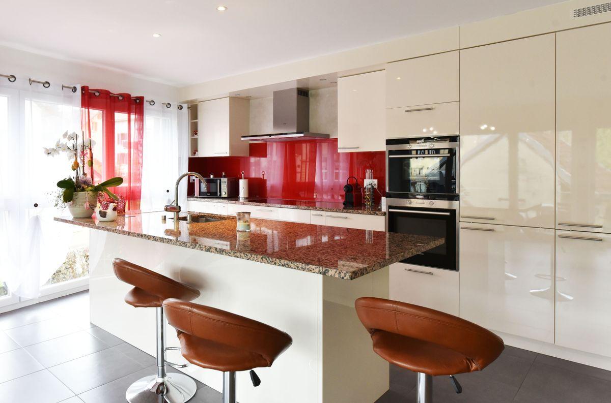For sale   Switzerland - cChic-immoHub your real estate portal