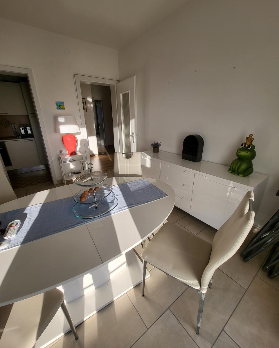 In vendita   Svizzera - 
cChic-immoHub Il vostro portale immobiliare