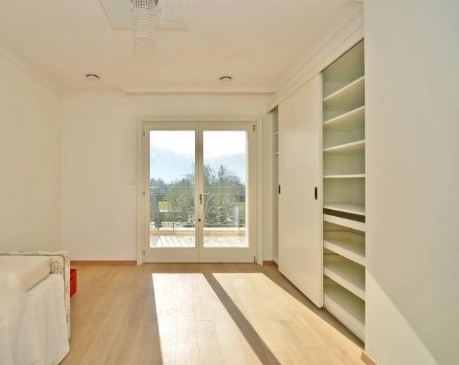 Haus zu verkaufen in Clarens - Großes und herrliches Anwesen in einer ruhigen Gegend, Panoramablick - Smart Propylaia (45)