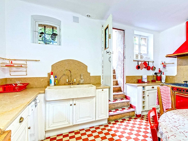 Haus zu verkaufen in Aix-En-Provence - Einfamilienhaus zu verkaufen in Aix-En-Provence, 9 Zimmer, 270 m2 - Smart Propylaia (3)