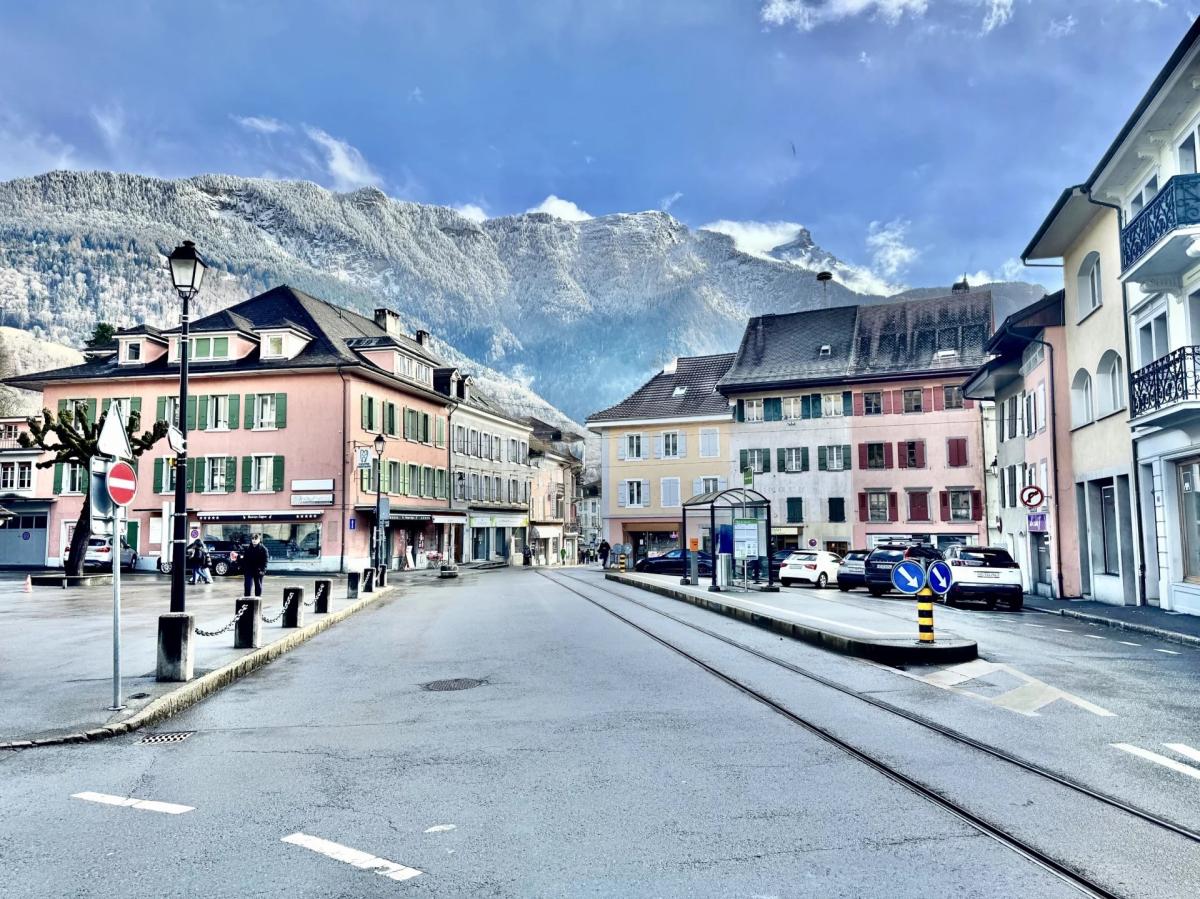 In vendita   Svizzera - 
cChic-immoHub Il vostro portale immobiliare