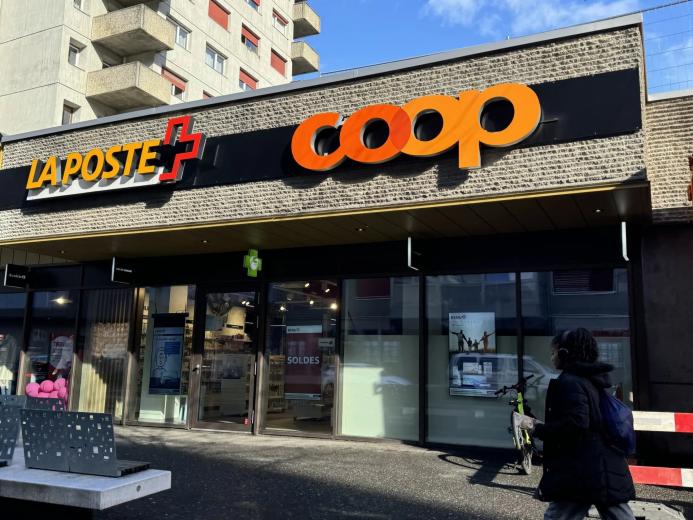 Wohnung zu verkaufen in Monthey - 5 Wohnungen im 4. und letzten Stock - Smart Propylaia (18)